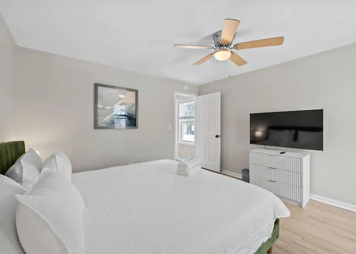 North Pearl Residencies 876